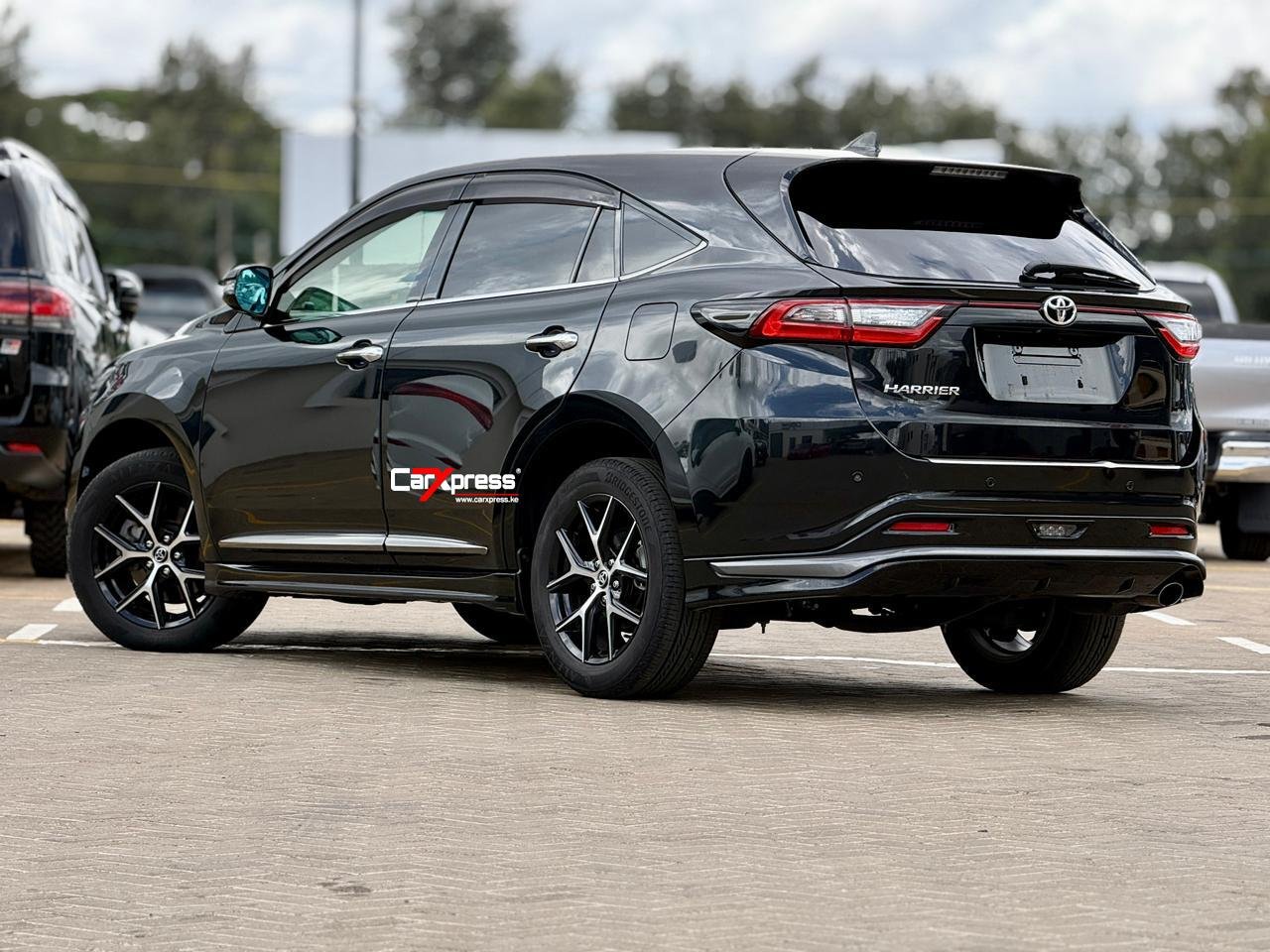 TOYOTA HARRIER TURBOCHARGED thumbnail 2