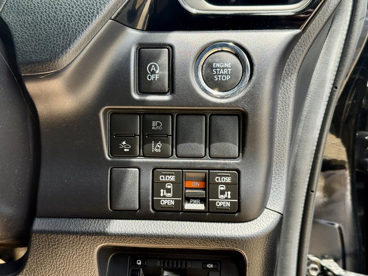 TOYOTA ESQUIRE thumbnail 10