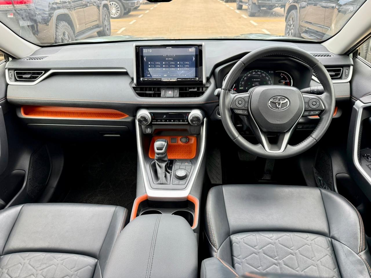 TOYOTA RAV4 ADVENTURE EDITION thumbnail 9