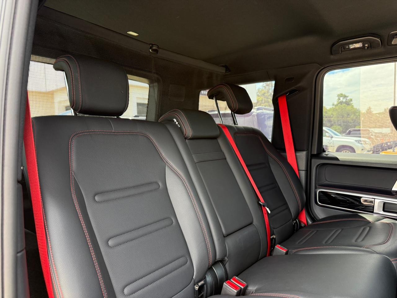 MERCEDES BENZ G350d G-WAGON thumbnail 16