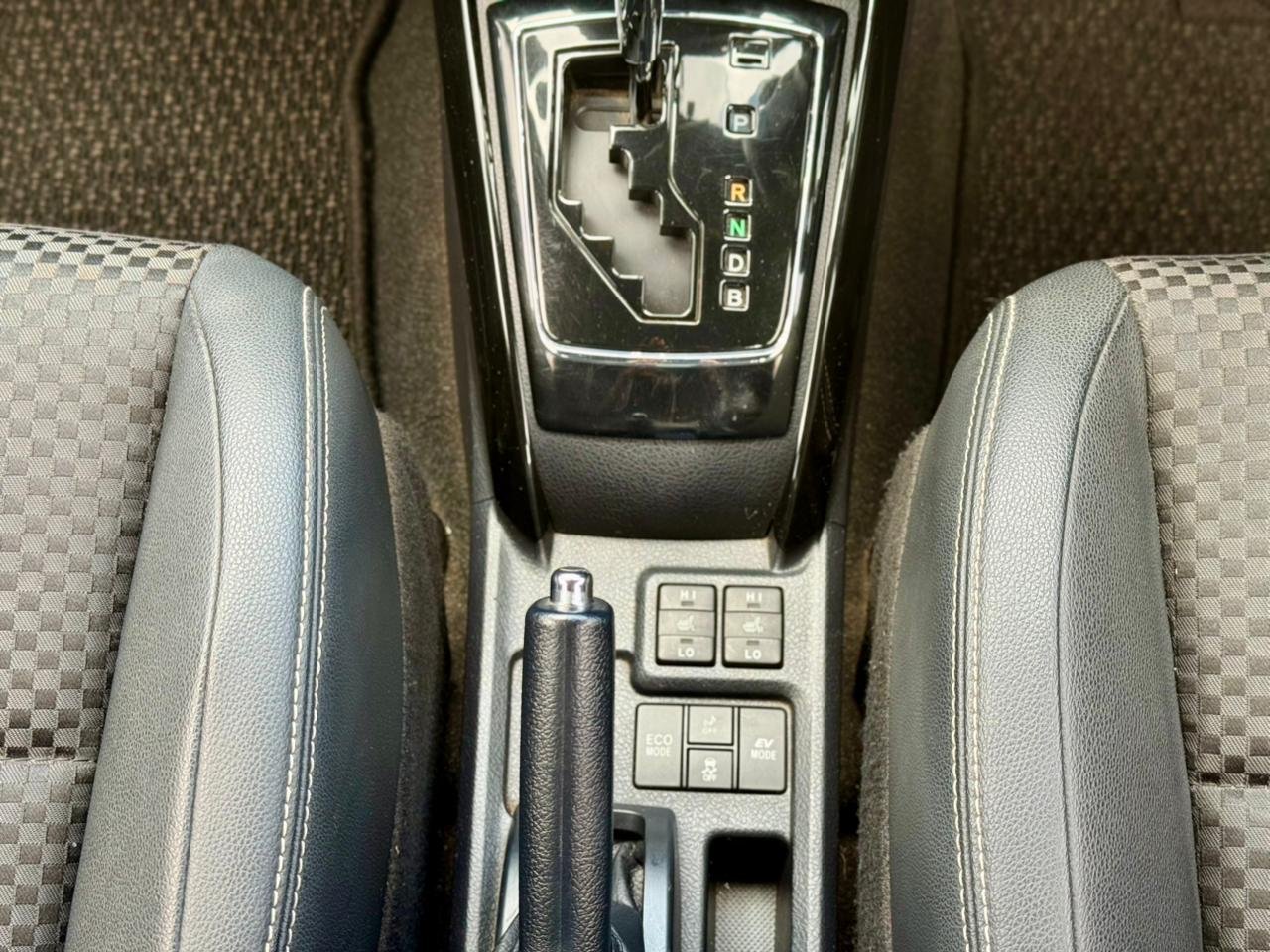 TOYOTA FIELDER WXB HYBRID thumbnail 11