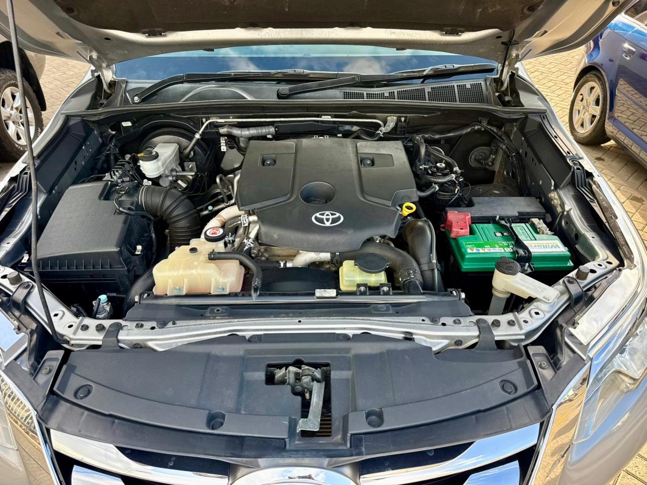 TOYOTA FORTUNER 2.4 GD6 thumbnail 17