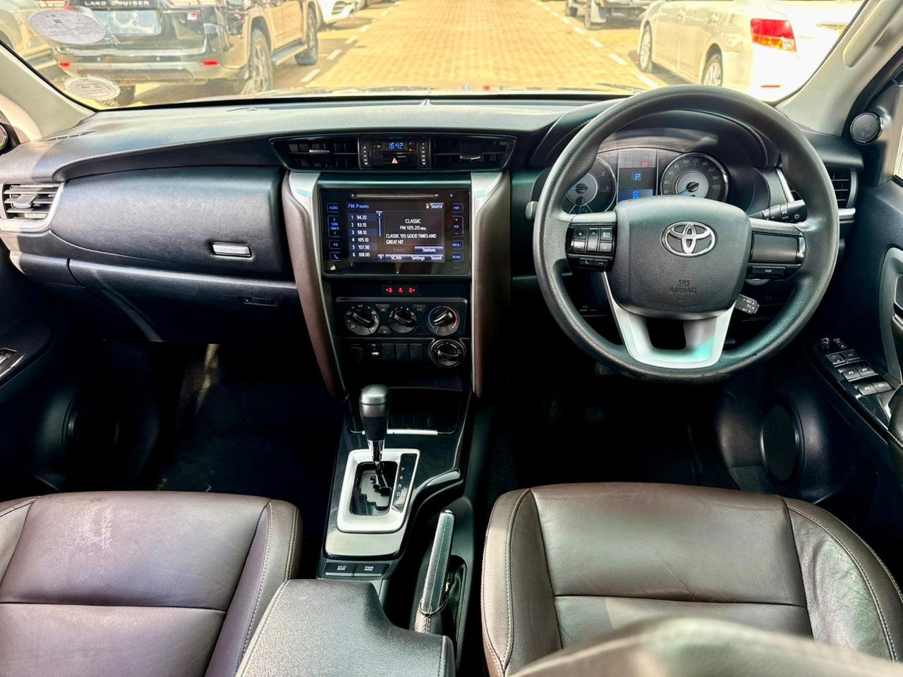 TOYOTA FORTUNER 2.4 GD6 thumbnail 9