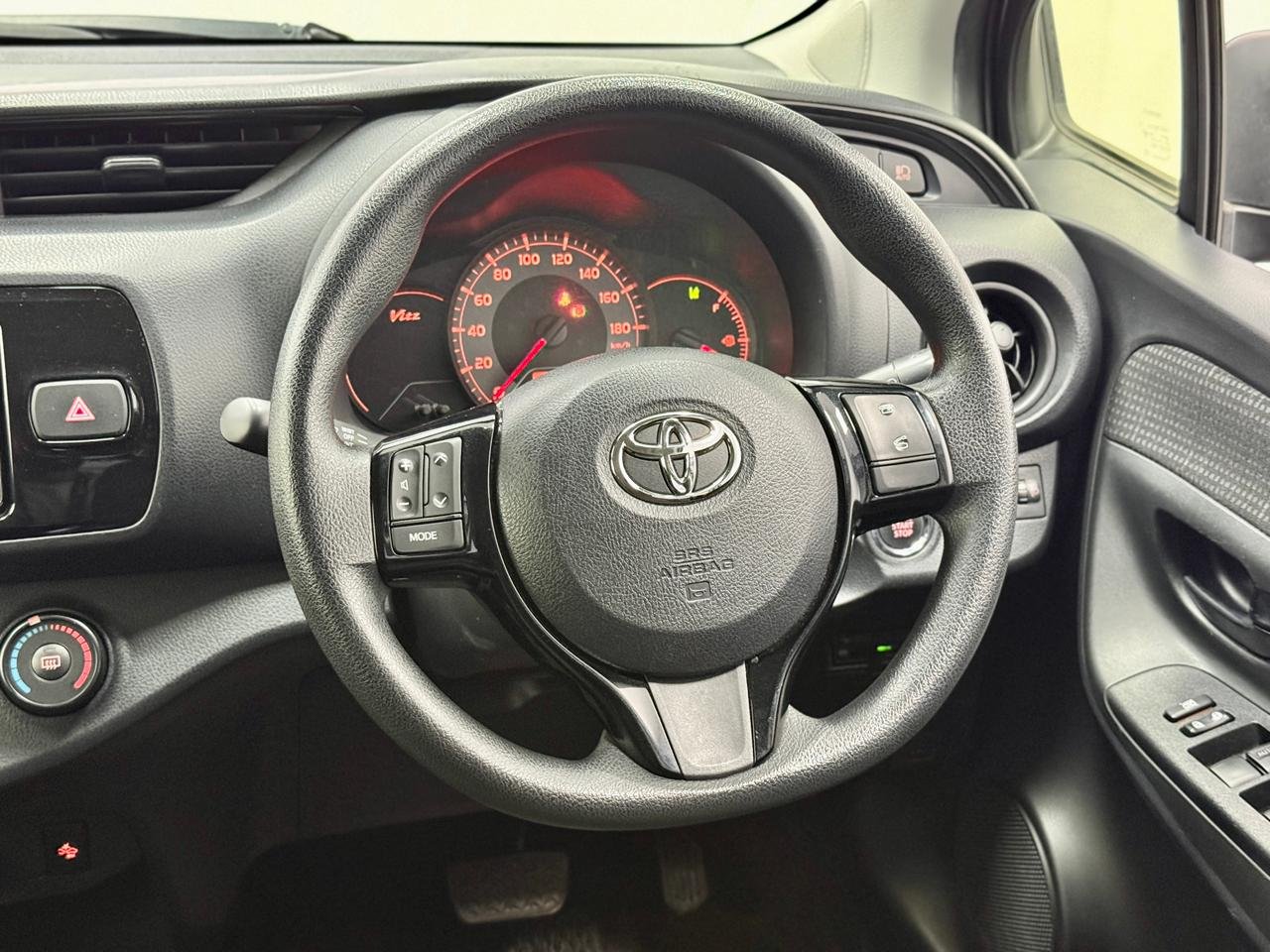 TOYOTA VITZ thumbnail 13