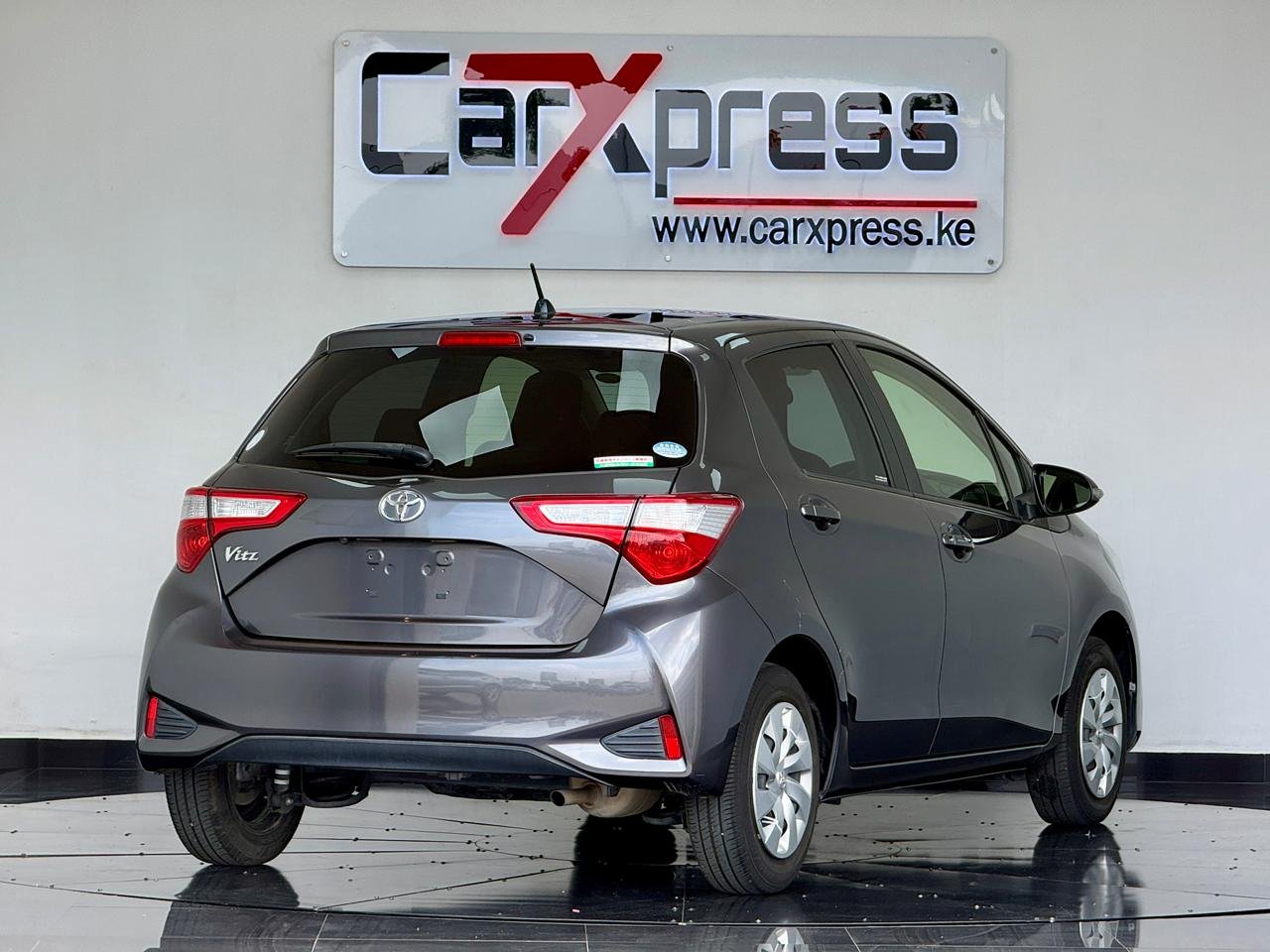 TOYOTA VITZ thumbnail 6