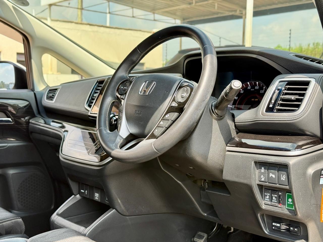 HONDA ODYSSEY ABSOLUTE thumbnail 11