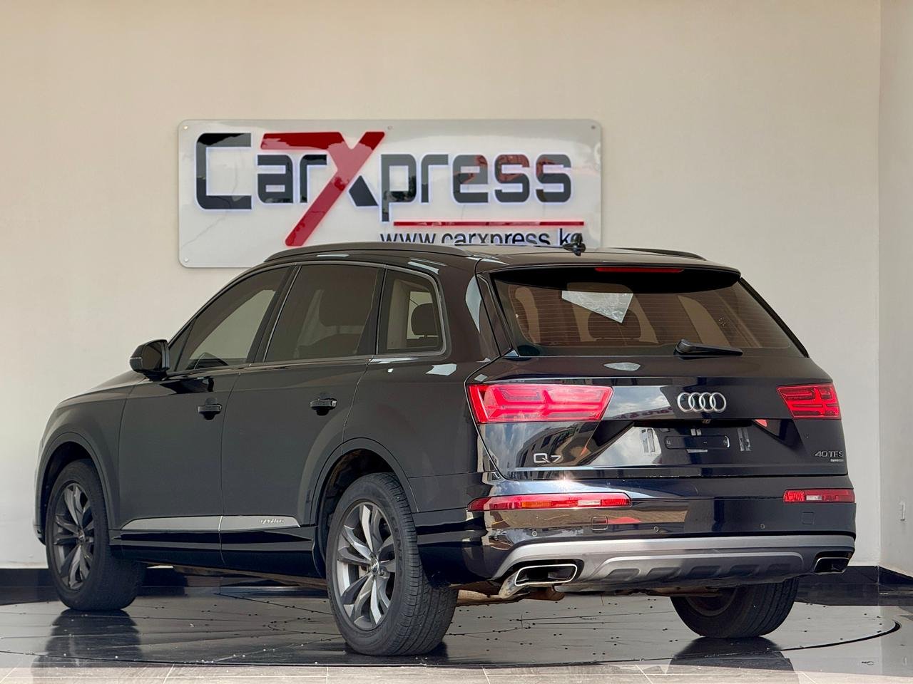 AUDI Q7 40 TFSI thumbnail 2