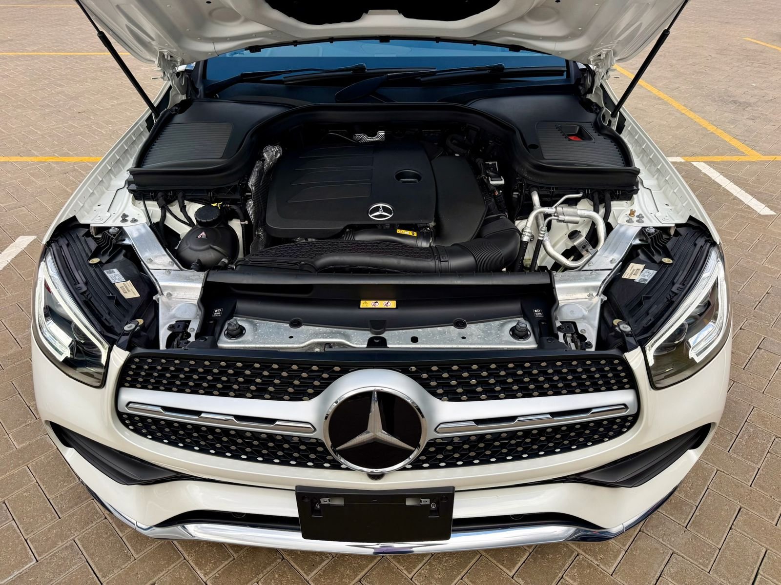 MERCEDES BENZ GLC 300 COUPE 4MATIC thumbnail 19