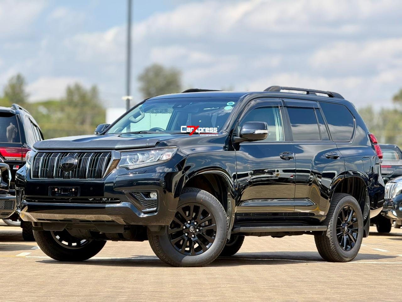 TOYOTA LAND CRUISER PRADO TXL MATT BLACK EDITION thumbnail 5