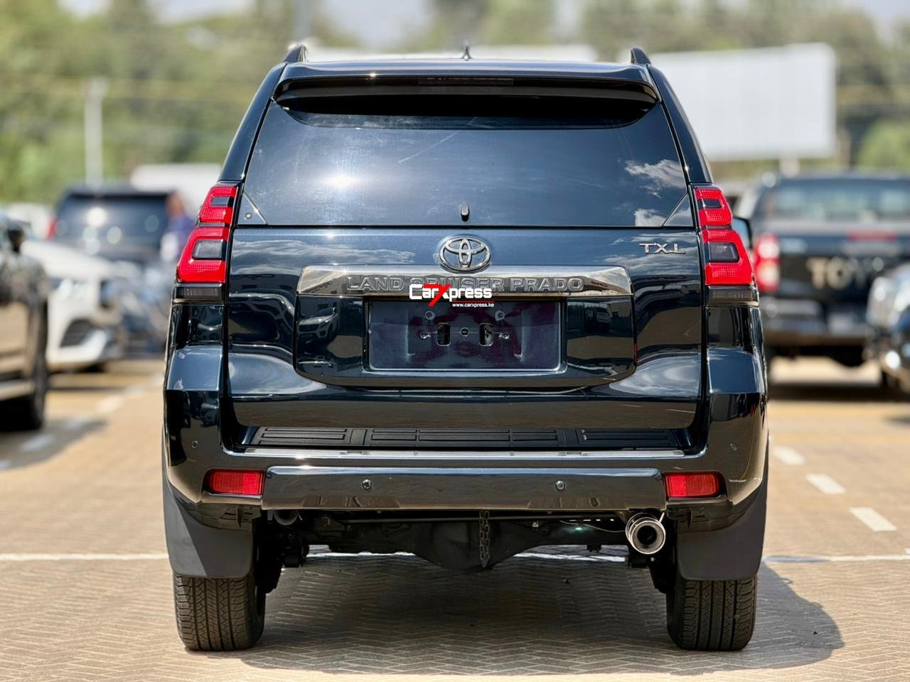 TOYOTA LAND CRUISER PRADO TXL MATT BLACK EDITION thumbnail 4