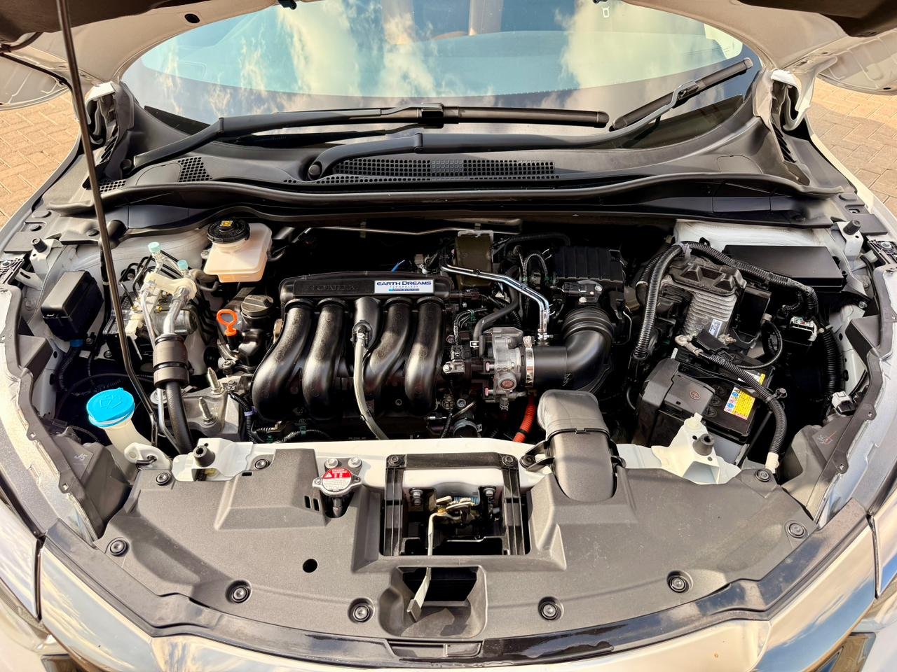 HONDA VEZEL HYBRID RU3 thumbnail 17