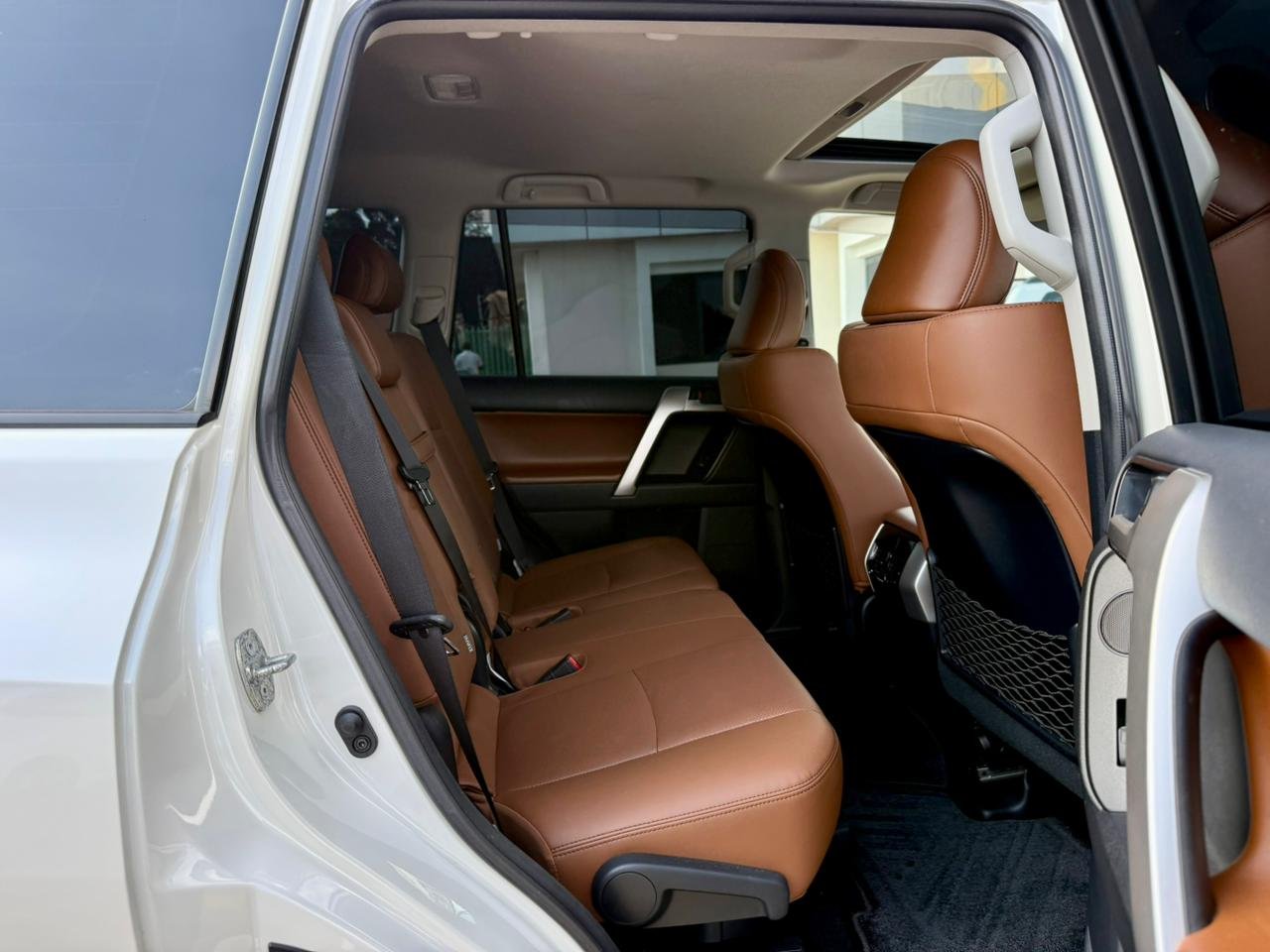 TOYOTA LAND CRUISER PRADO TXL thumbnail 15