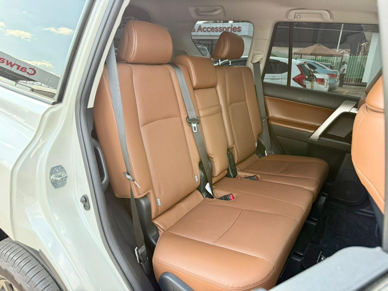 TOYOTA LAND CRUISER PRADO TXL thumbnail 16