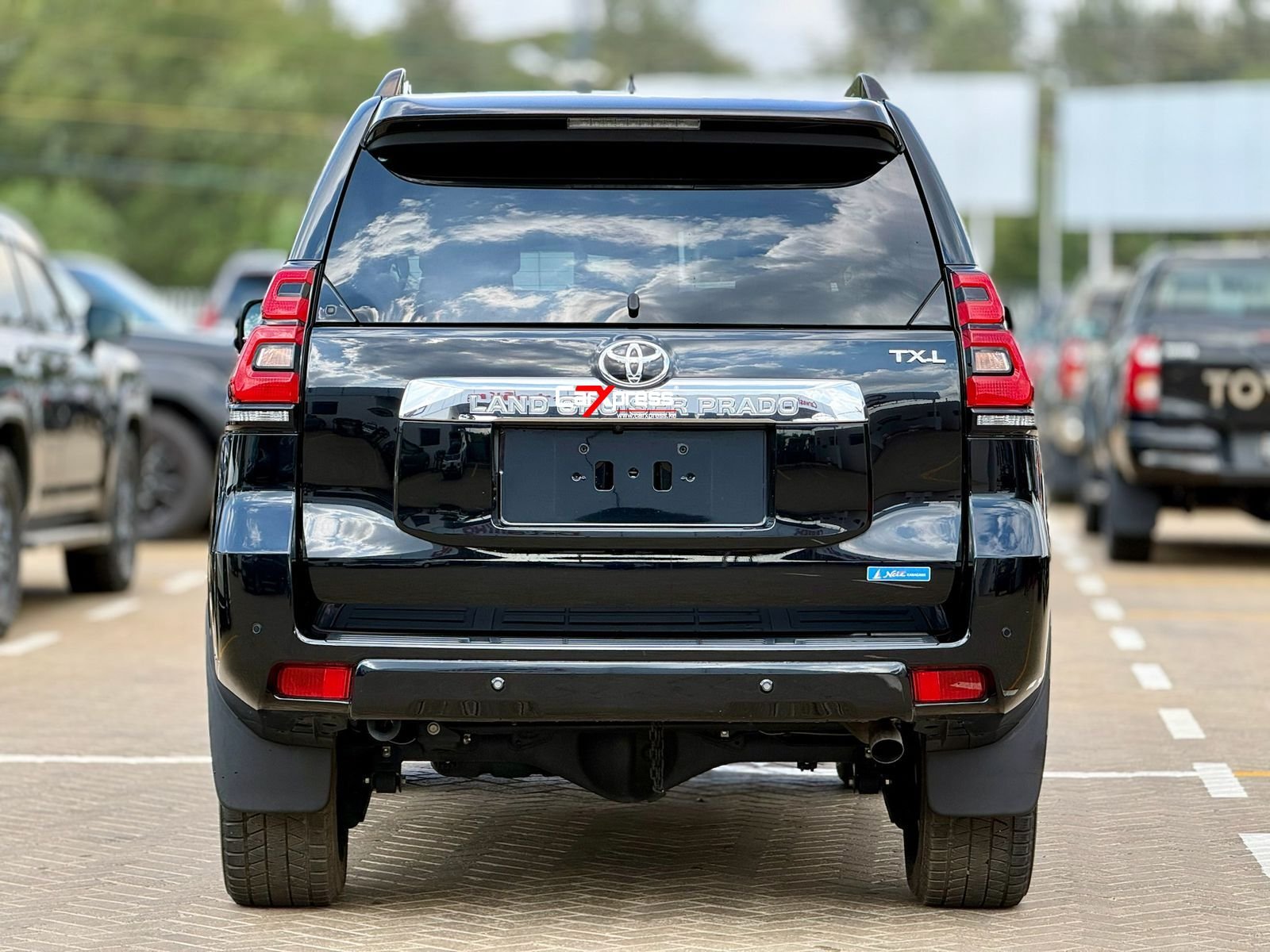 TOYOTA LAND CRUISER PRADO TXL MATT BLACK EDITION thumbnail 4