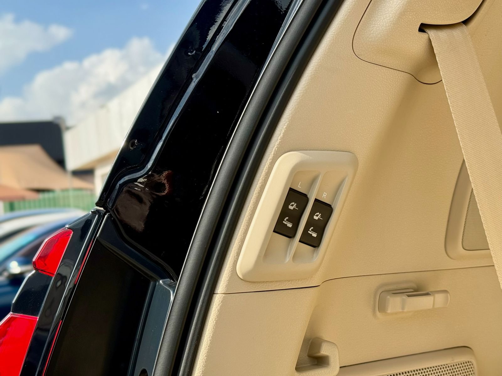 TOYOTA LAND CRUISER PRADO TXL MATT BLACK EDITION thumbnail 17