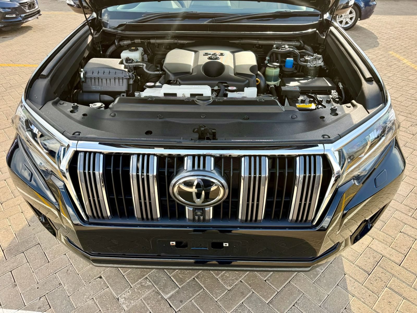 TOYOTA LAND CRUISER PRADO TXL MATT BLACK EDITION thumbnail 19