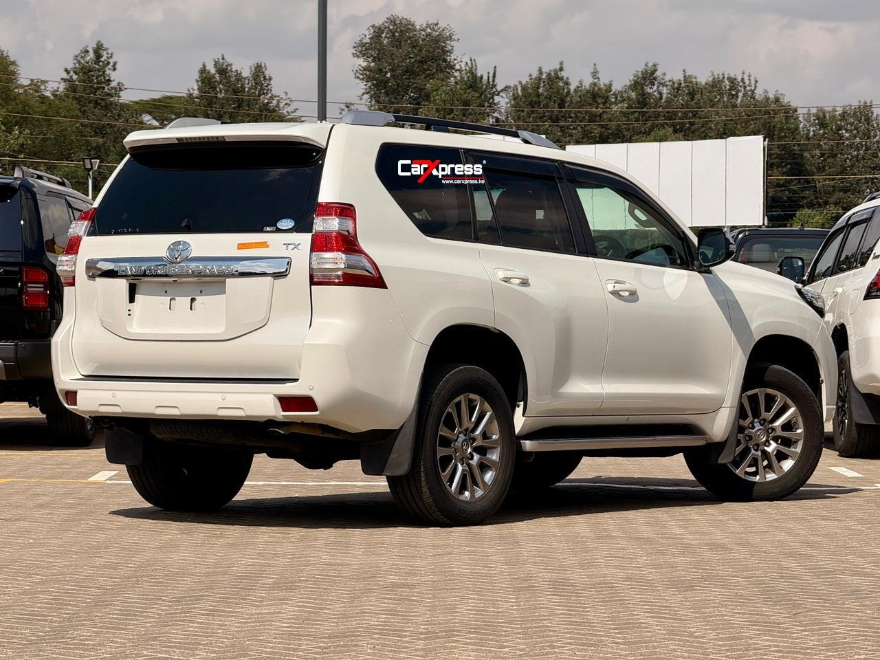 TOYOTA LAND CRUISER PRADO TX thumbnail 6