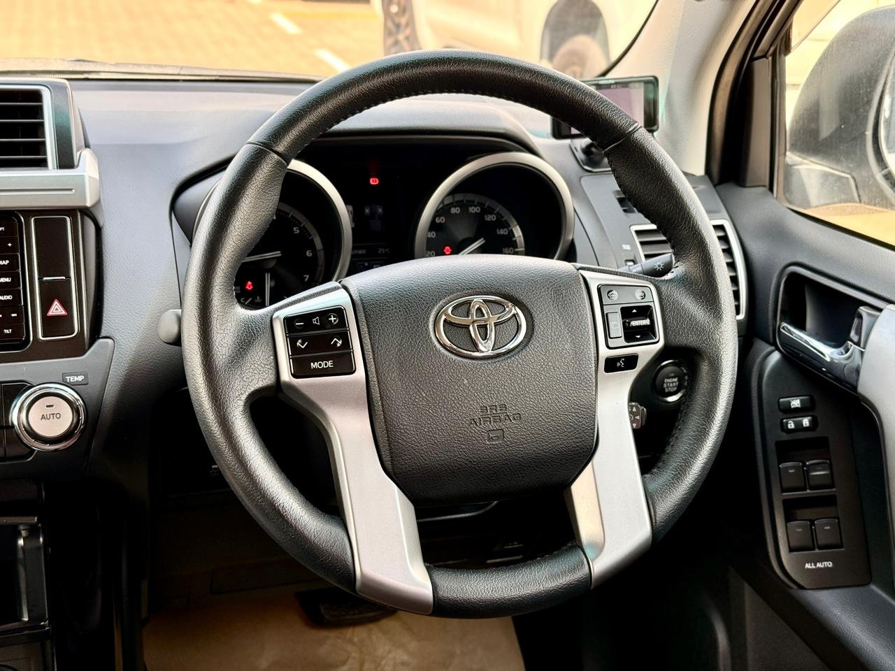 TOYOTA LAND CRUISER PRADO TX thumbnail 12