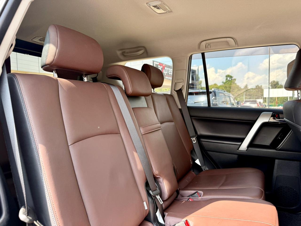 TOYOTA LAND CRUISER PRADO TX thumbnail 16