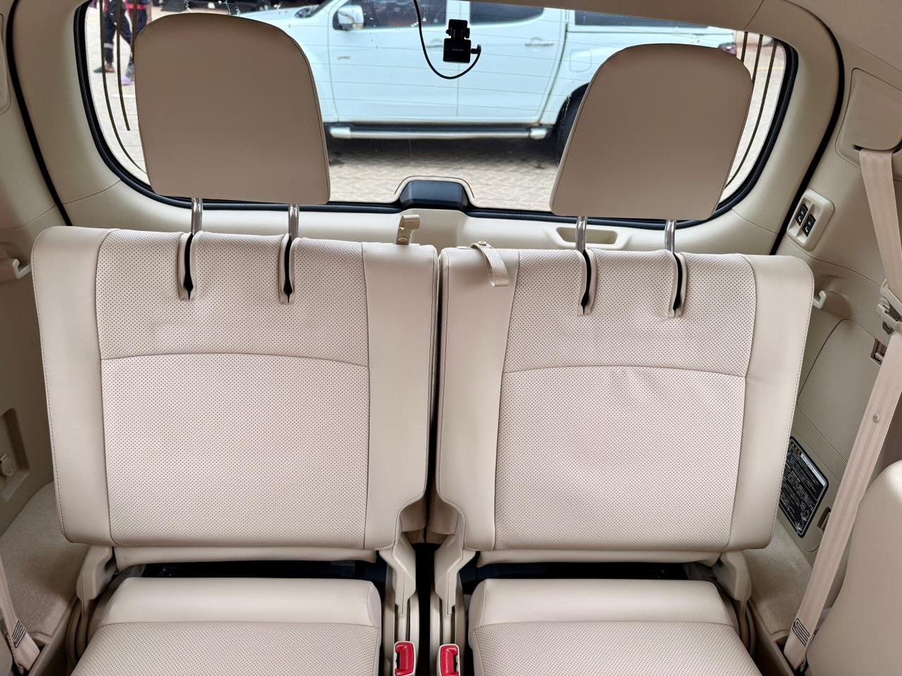 TOYOTA LAND CRUISER PRADO TXL thumbnail 17
