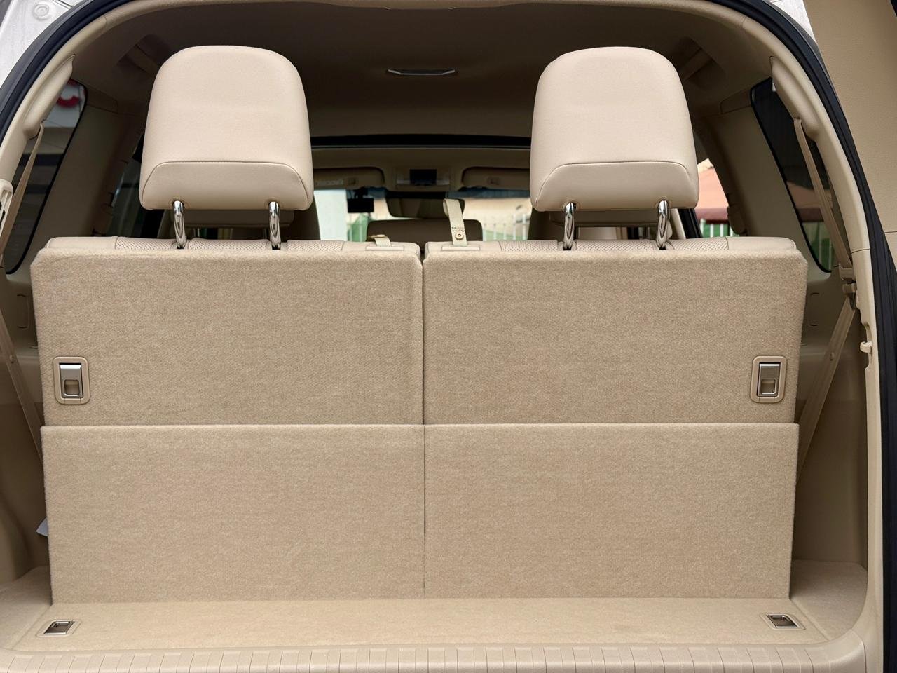 TOYOTA LAND CRUISER PRADO TXL thumbnail 20