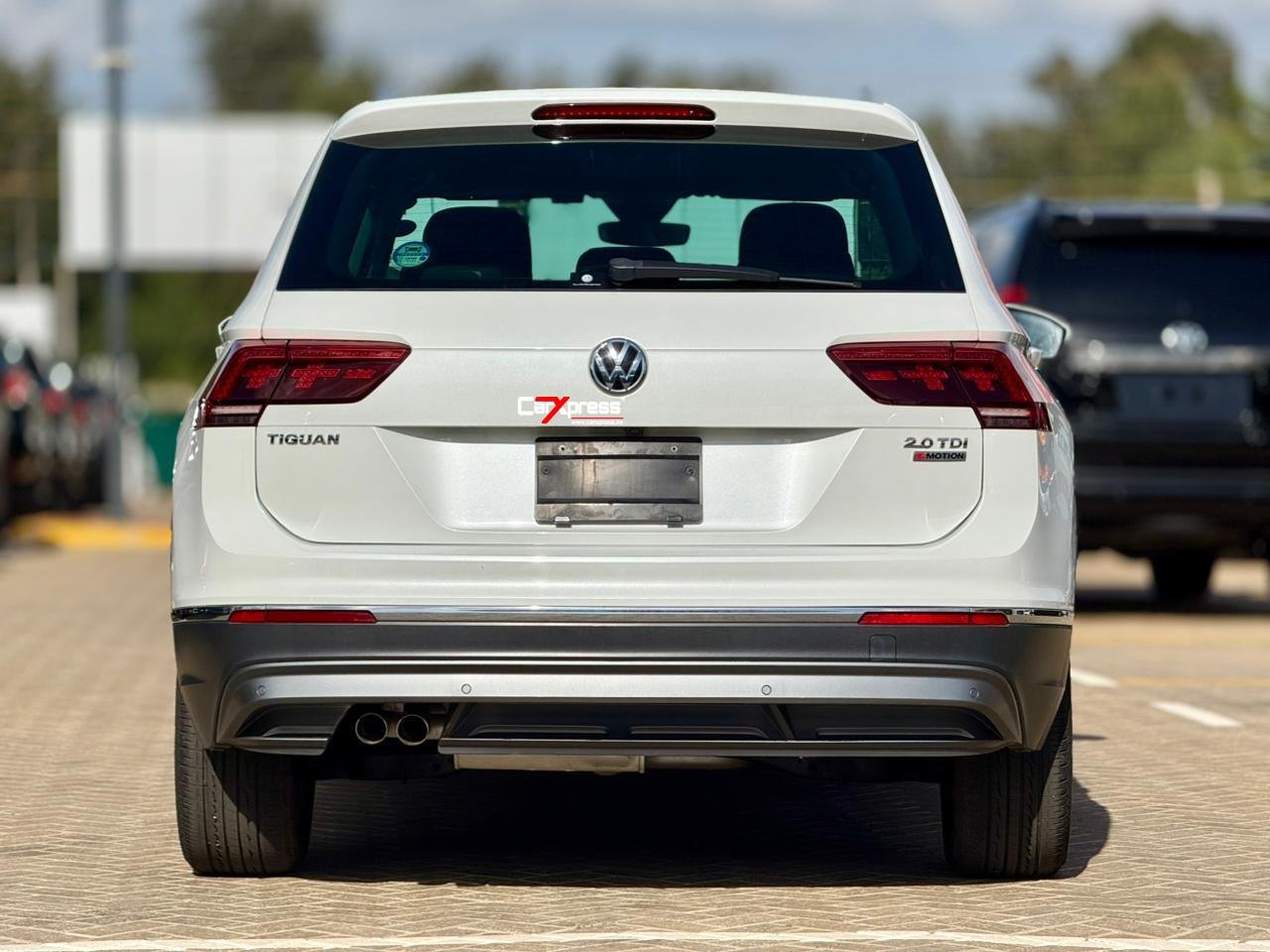 VOLKSWAGEN TIGUAN TDI 4MOTION thumbnail 4