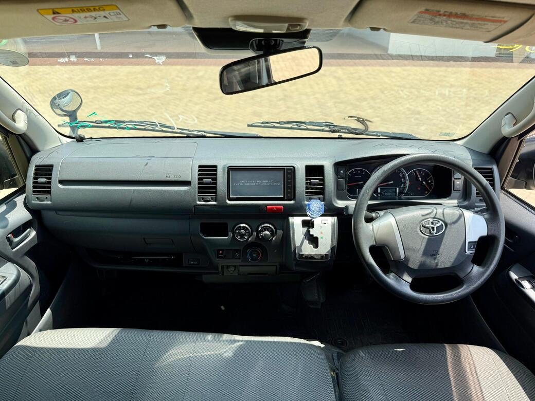 TOYOTA HIACE GDH201 thumbnail 6